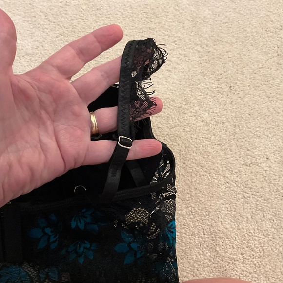 Gorgeous, teal and black bra - Picture 4 of 8